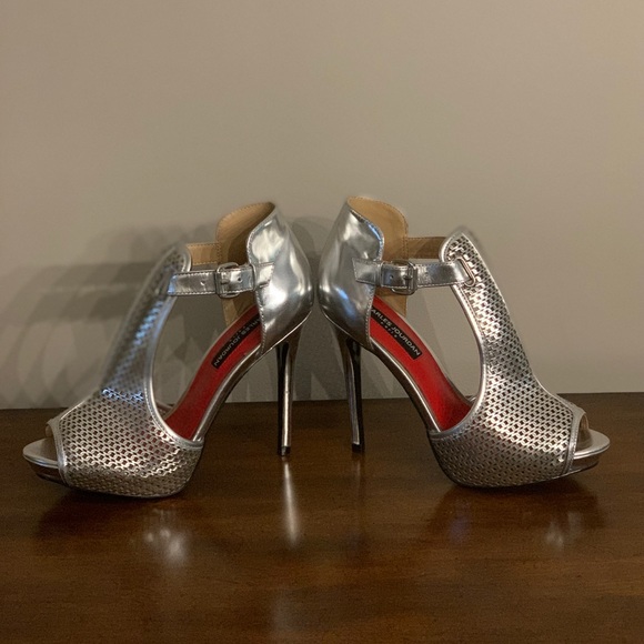 Charles Jourdan - Orvil -Silver Laser Cut High Heels - Picture 10 of 11